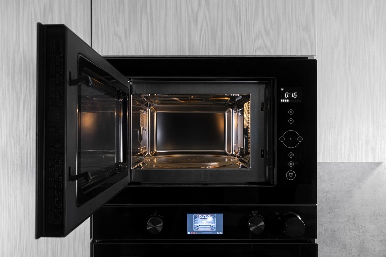 Kluge KTM2620B Mikroaaltouuni – kuva 2