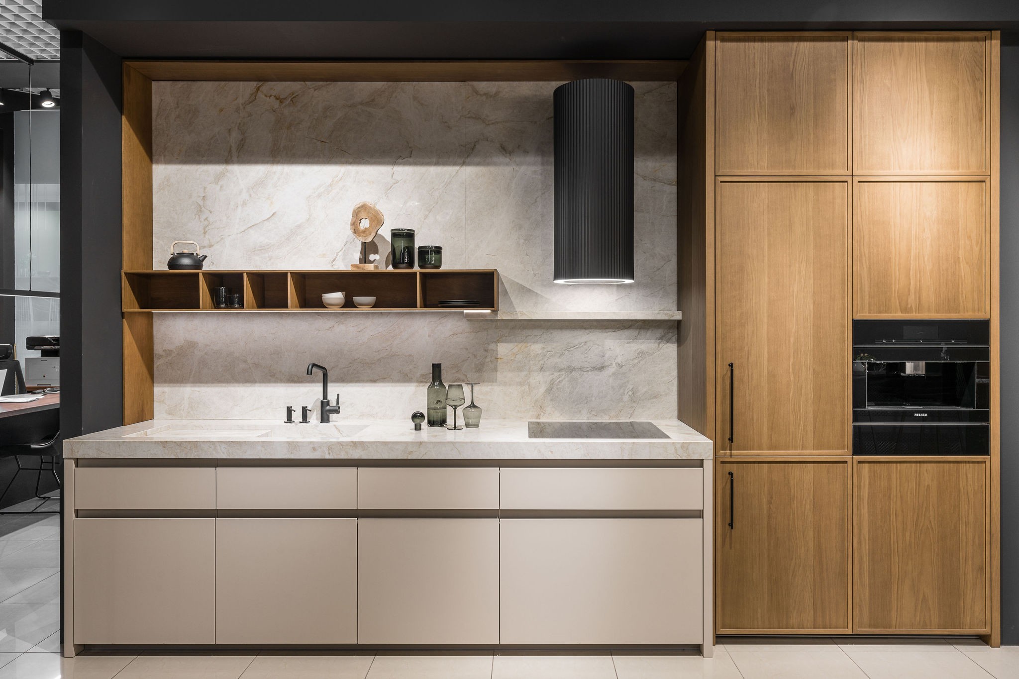 Ciarko Design MONOGRAMBSL Liesituuletin – kuva 1