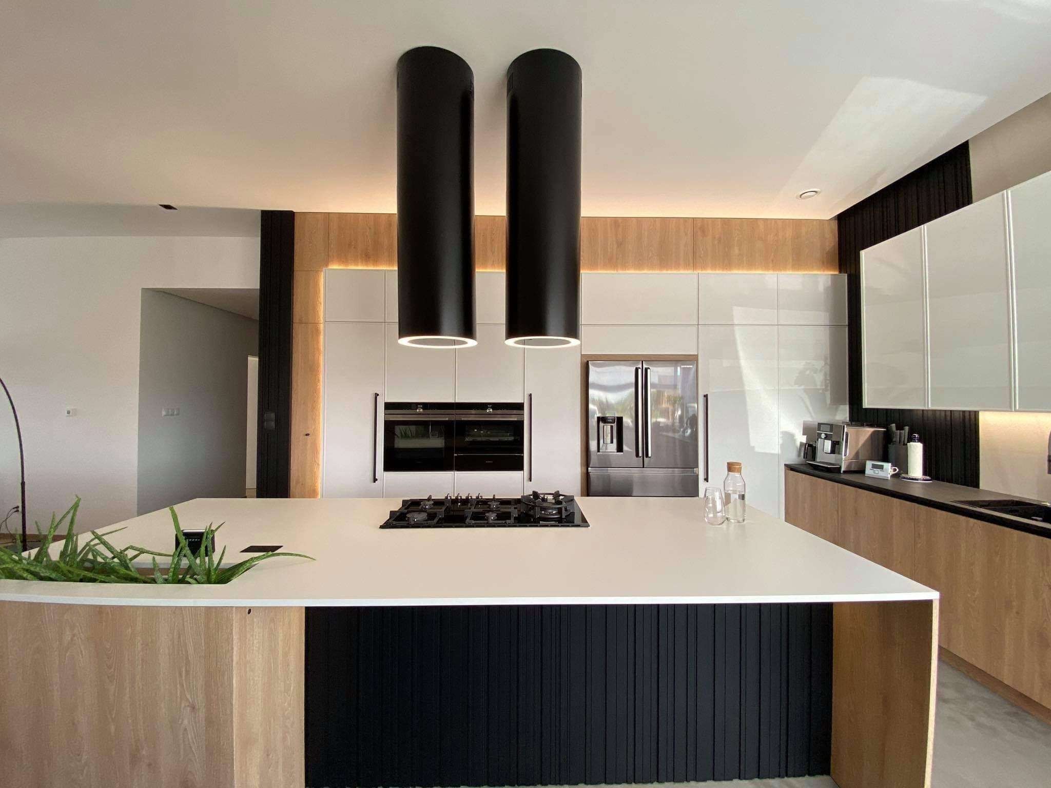 Ciarko Design TUBUSLONGISBSL Saarekeliesituuletin – kuva 4