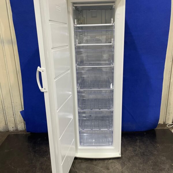 Rosenlew RPP2230 kaappipakastin – kuva 1