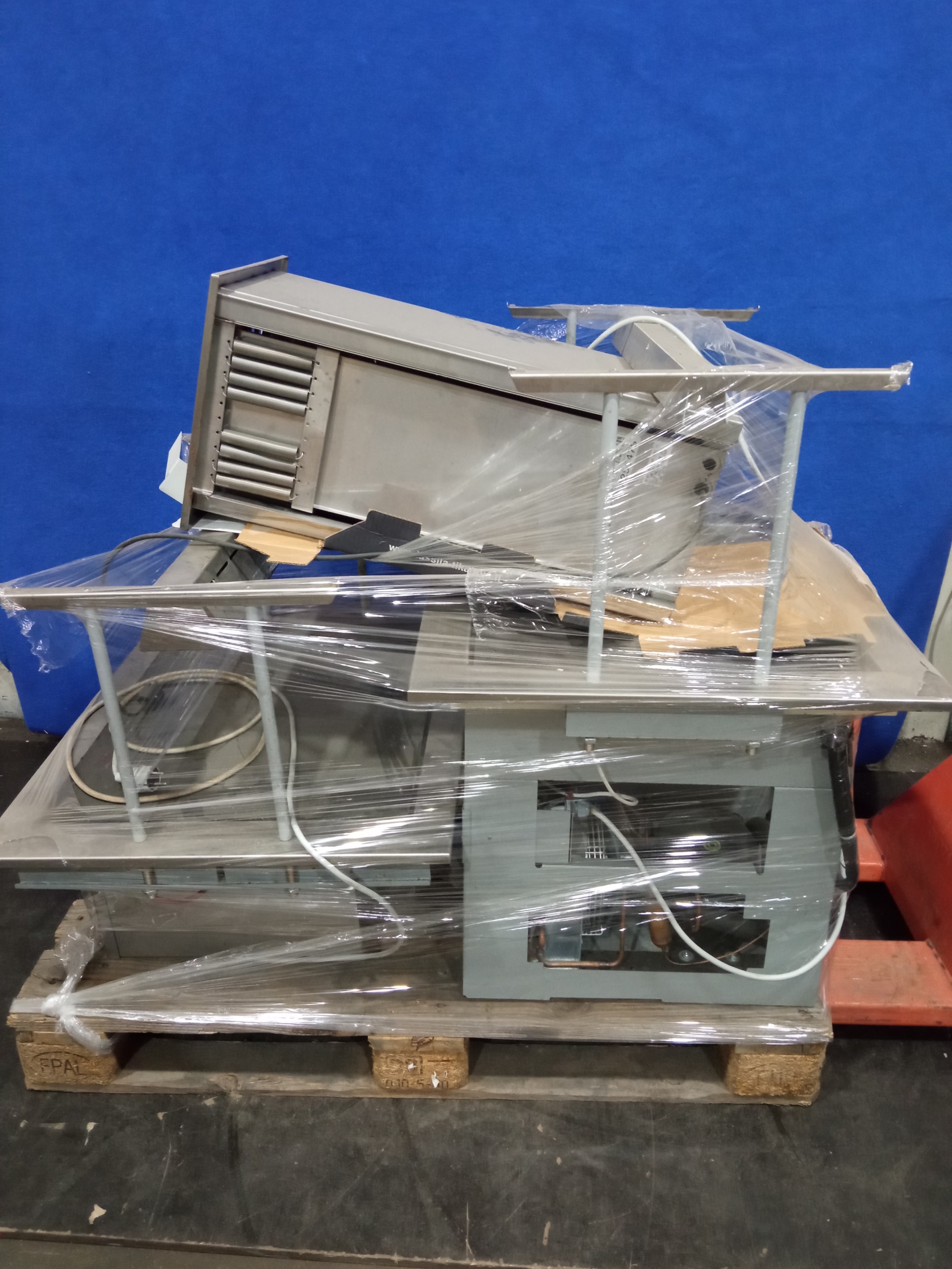 Linjastokokonaisuus kesäkeittiöön, kahvilaan tai ravintolaan