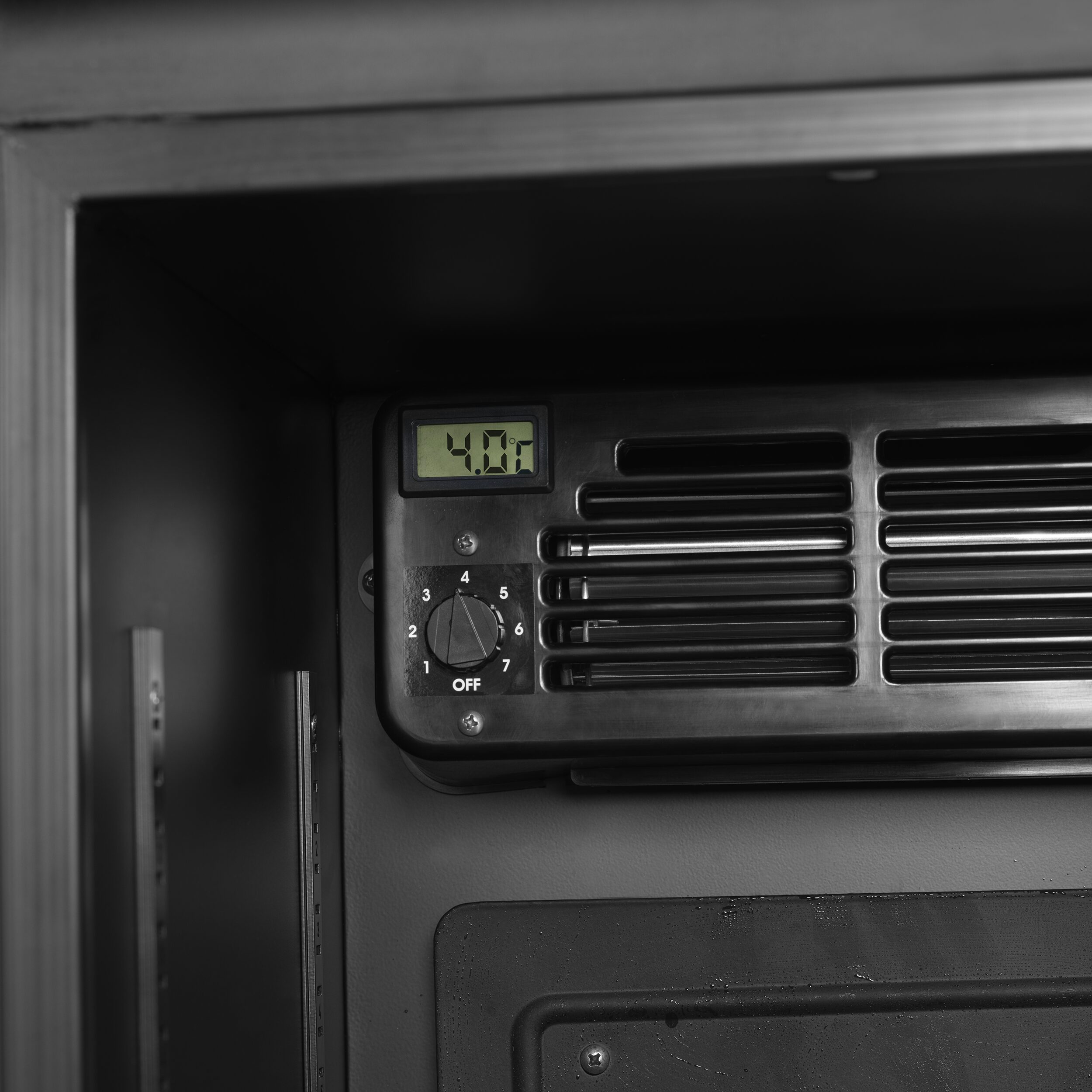 Tefcold FSC175H BLACK Bottle Cooler – kuva 3